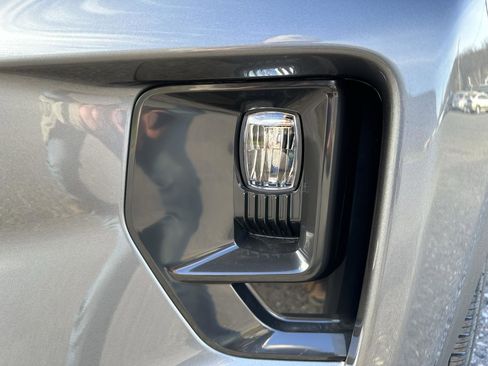 New 2026 Ford Explorer ST-Line w/ ST-Line Street Pack image 12