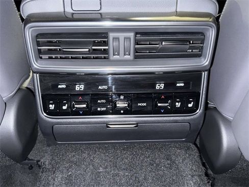 Certified 2025 Lexus LX 700h Overtrail image 19