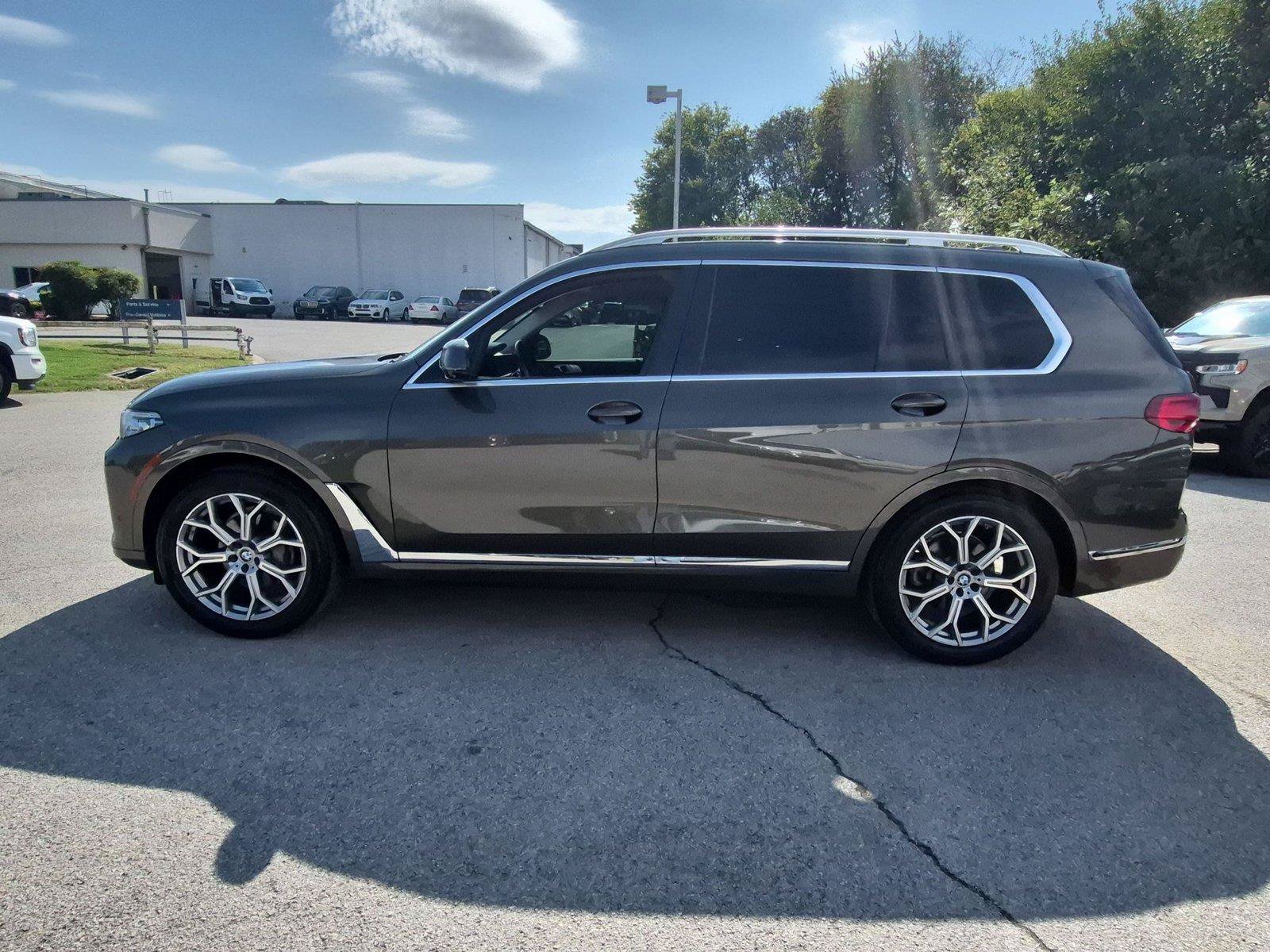 Used 2020 BMW X7 xDrive40i w/ Premium Package AWD/4WD image 2