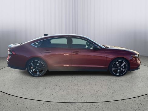 Used 2023 Honda Accord Sport image 6