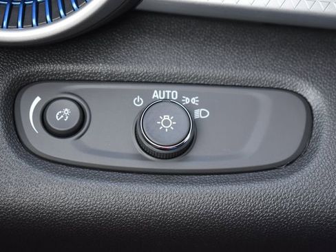 New 2026 Chevrolet Trax LS w/ LS Convenience Package image 28