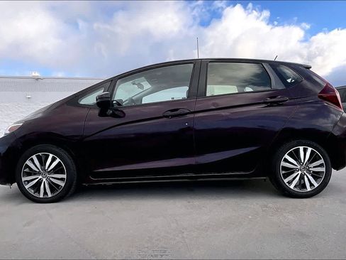Used 2017 Honda Fit EX image 3