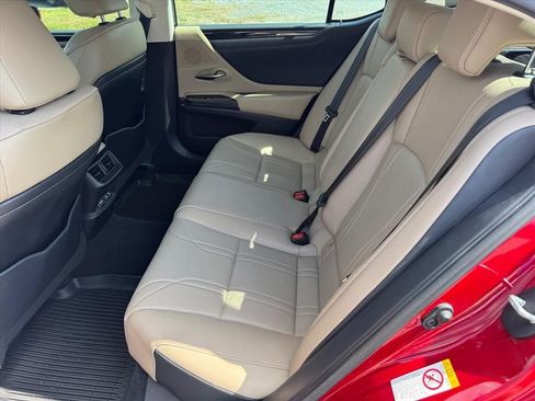 Used 2019 Lexus ES 350 w/ Accessory Package FWD image 10