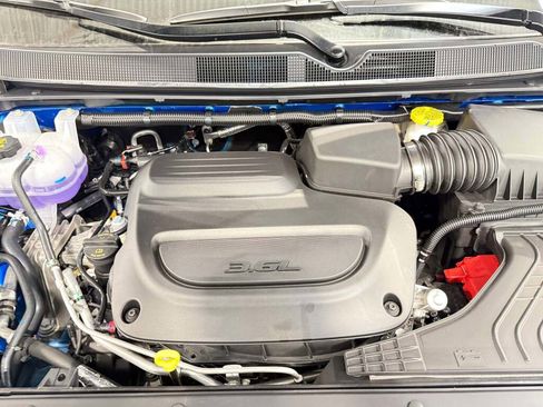 New 2026 Chrysler Pacifica Pinnacle image 25