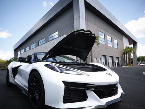 Used 2026 Chevrolet Corvette Z06 RWD image 23