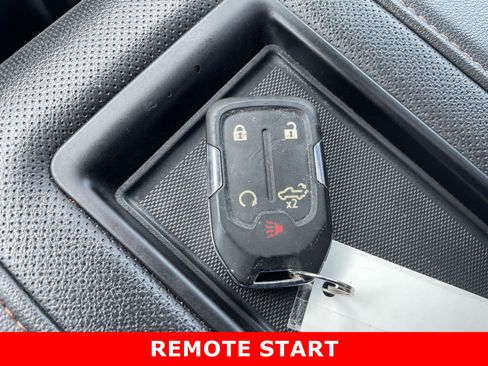 Certified 2020 GMC Sierra 1500 AT4 w/ AT4 Premium Package AWD/4WD image 23