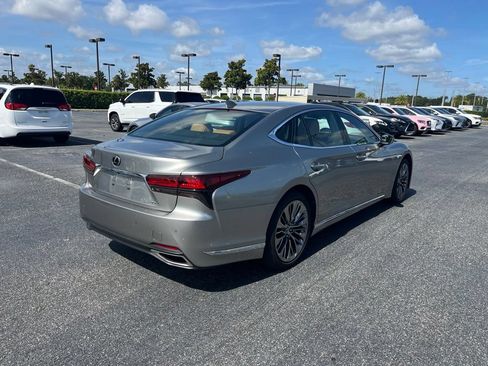 Used 2023 Lexus LS 500 w/ Accessory Package (Z1) RWD image 6