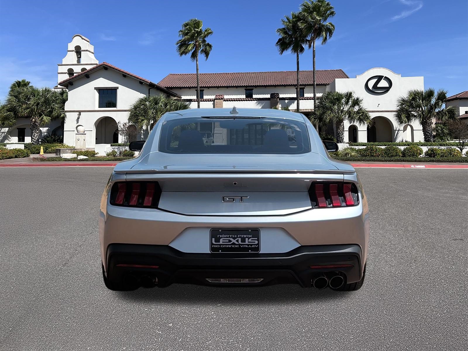 Used 2025 Ford Mustang GT Premium RWD image 3