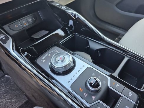 New 2026 Kia Sorento SX Prestige AWD/4WD image 9