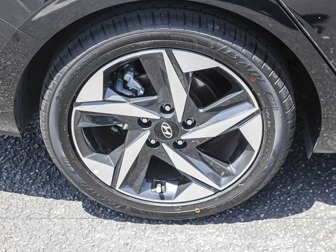 Certified 2023 Hyundai Elantra SEL w/ Convenience Package FWD image 11