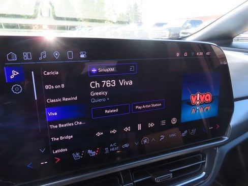 Used 2025 Chevrolet Equinox EV RS w/ Convenience Package II AWD/4WD image 22