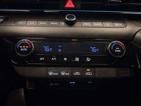 New 2025 Hyundai Elantra SEL image 20