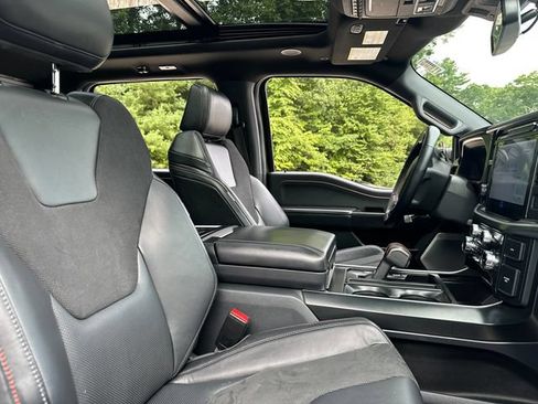 Used 2025 Ford F150 Raptor AWD/4WD image 17
