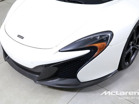 Used 2015 McLaren 650S Spider image 28