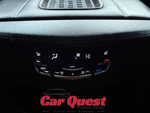 Used 2017 Cadillac Escalade ESV Platinum image 30