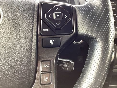 Certified 2024 Toyota 4Runner TRD Off-Road Premium image 21