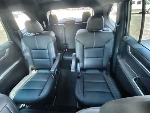 New 2026 GMC Acadia Elevation w/ Elevation Premium Package FWD image 14