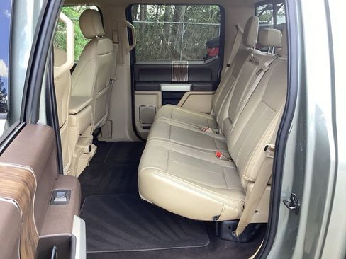 Used 2019 Ford F150 Lariat image 39