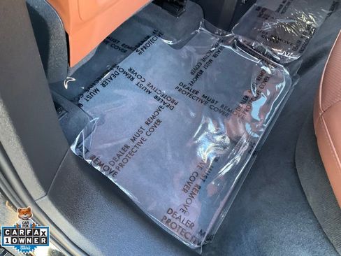 Used 2019 Audi e-tron Prestige w/ Prestige Package image 28