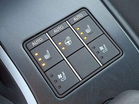 Used 2023 Lexus UX 250h F Sport image 24