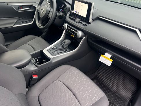 New 2025 Toyota RAV4 XLE image 13