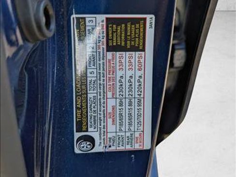 Used 2018 Nissan Versa SV image 18