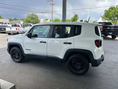 Used 2018 Jeep Renegade Sport w/ Power & Air Group AWD/4WD image 3