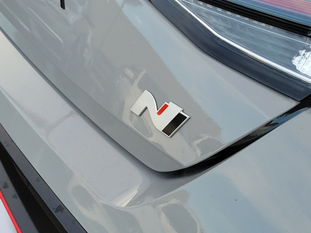 Used 2026 Hyundai Elantra N FWD image 5