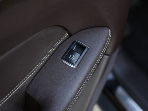 Used 2019 Mercedes-Benz GLS 450 4MATIC image 31