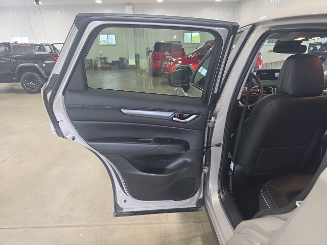 Used 2025 MAZDA CX-5 AWD 2.5 S w/ Preferred Package image 26