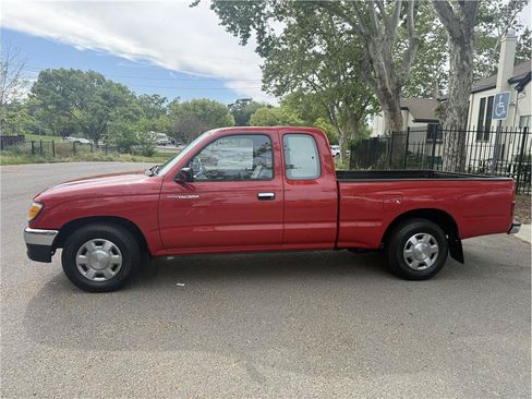 Used 1997 Toyota Tacoma 2WD Xtracab image 4