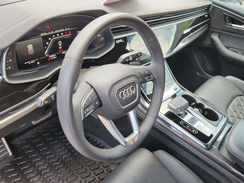 Used 2023 Audi SQ8 Prestige w/ Prestige Package AWD/4WD image 4