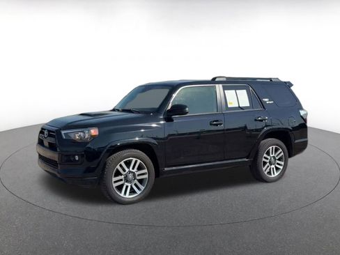 Used 2024 Toyota 4Runner TRD Sport RWD image 6