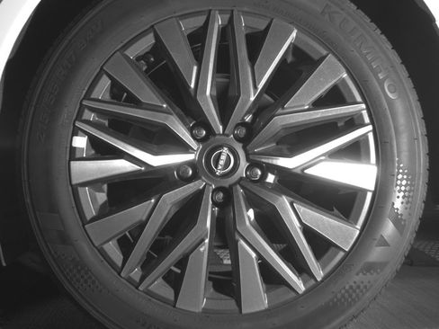 Used 2025 Nissan Altima 2.5 SV image 14