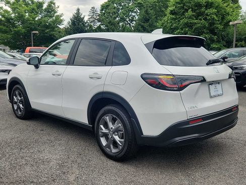 Certified 2026 Honda HR-V LX image 4