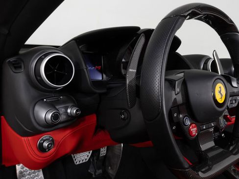 Used 2022 Ferrari Portofino M image 38