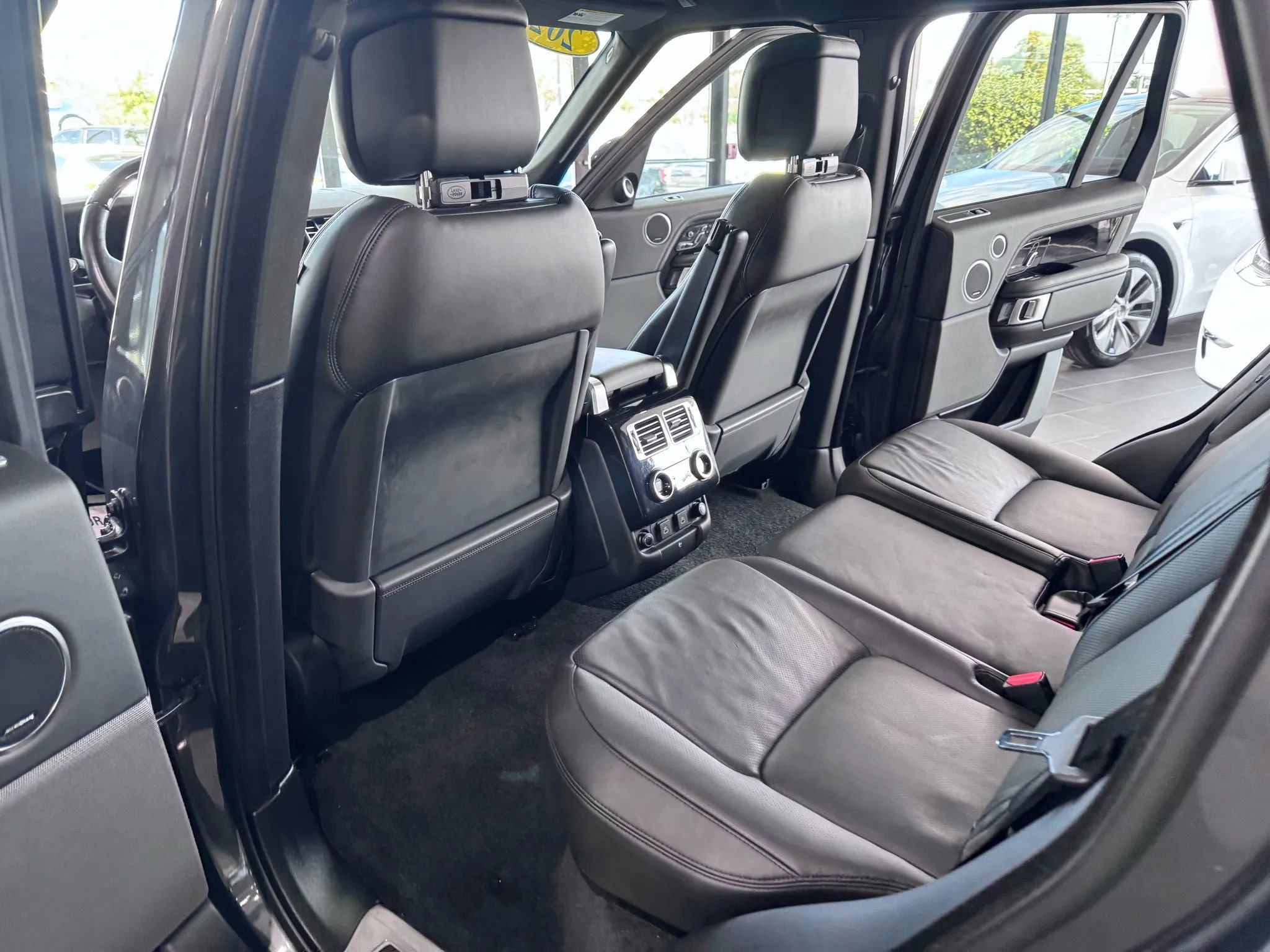 Used 2021 Land Rover Range Rover P525 Westminster Edition AWD/4WD image 19