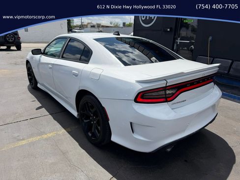 Used 2018 Dodge Charger R/T RWD image 3