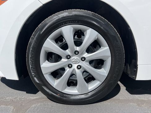 Used 2024 Toyota Corolla LE image 25