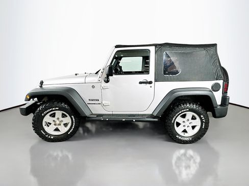 Used 2011 Jeep Wrangler Sport AWD/4WD image 4