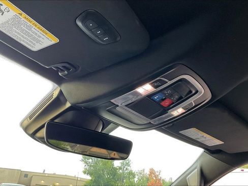 Used 2024 RAM 1500 Laramie image 22