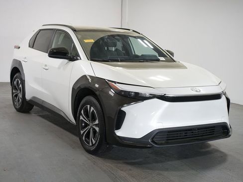 Certified 2024 Toyota bZ4X XLE image 3