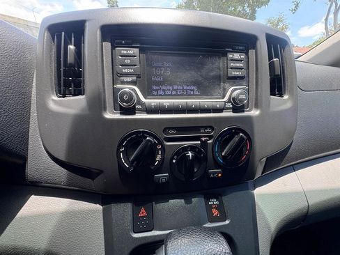 Used 2019 Nissan NV200 SV FWD image 38
