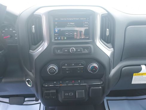 New 2026 Chevrolet Silverado 1500 Custom AWD/4WD image 18