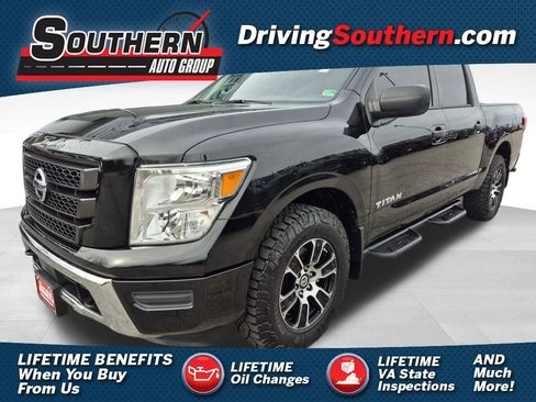 Used 2022 Nissan Titan SV w/ Accessory Utility Package image 1