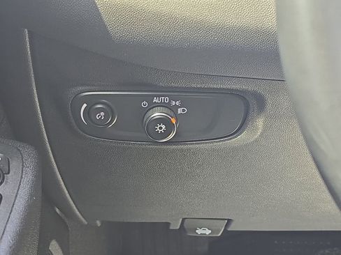 Used 2024 Chevrolet Equinox RS w/ RS Leather Package AWD/4WD image 28