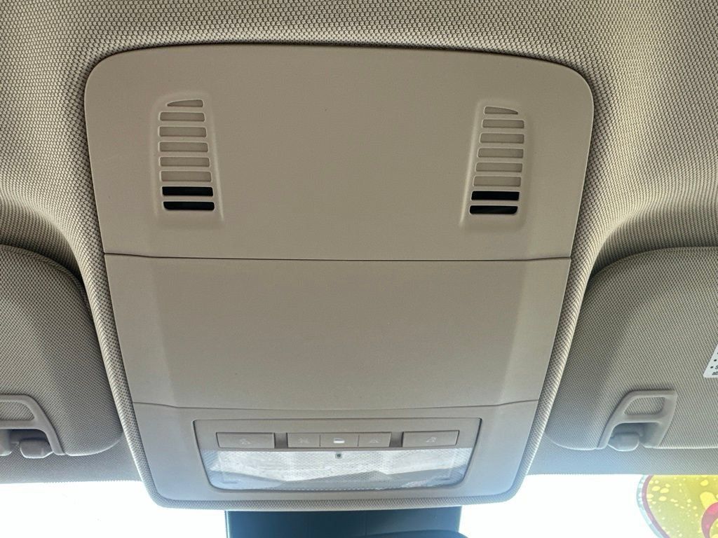 Certified 2013 Buick Verano Convenience FWD image 10