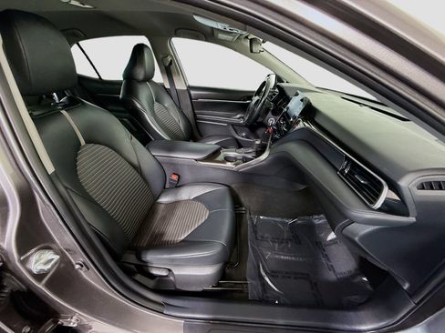 Used 2021 Toyota Camry SE image 28