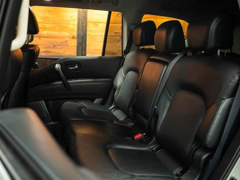 Used 2024 Nissan Armada SL AWD/4WD image 11