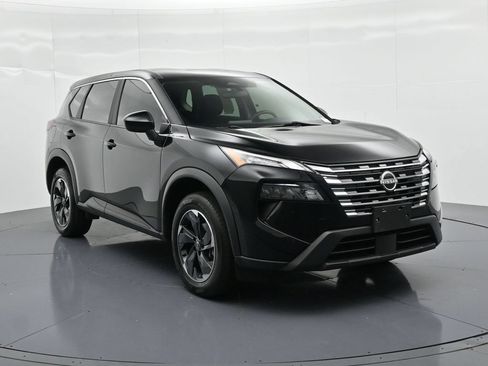 Used 2024 Nissan Rogue SV AWD/4WD image 4
